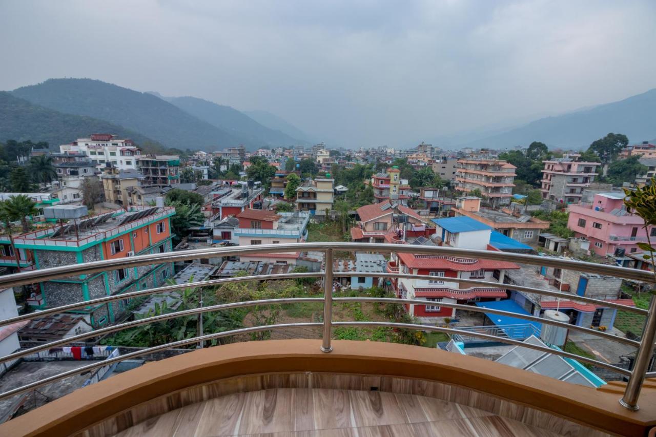 Oyo 253 Hotel Pinnacle Pokhara Kültér fotó
